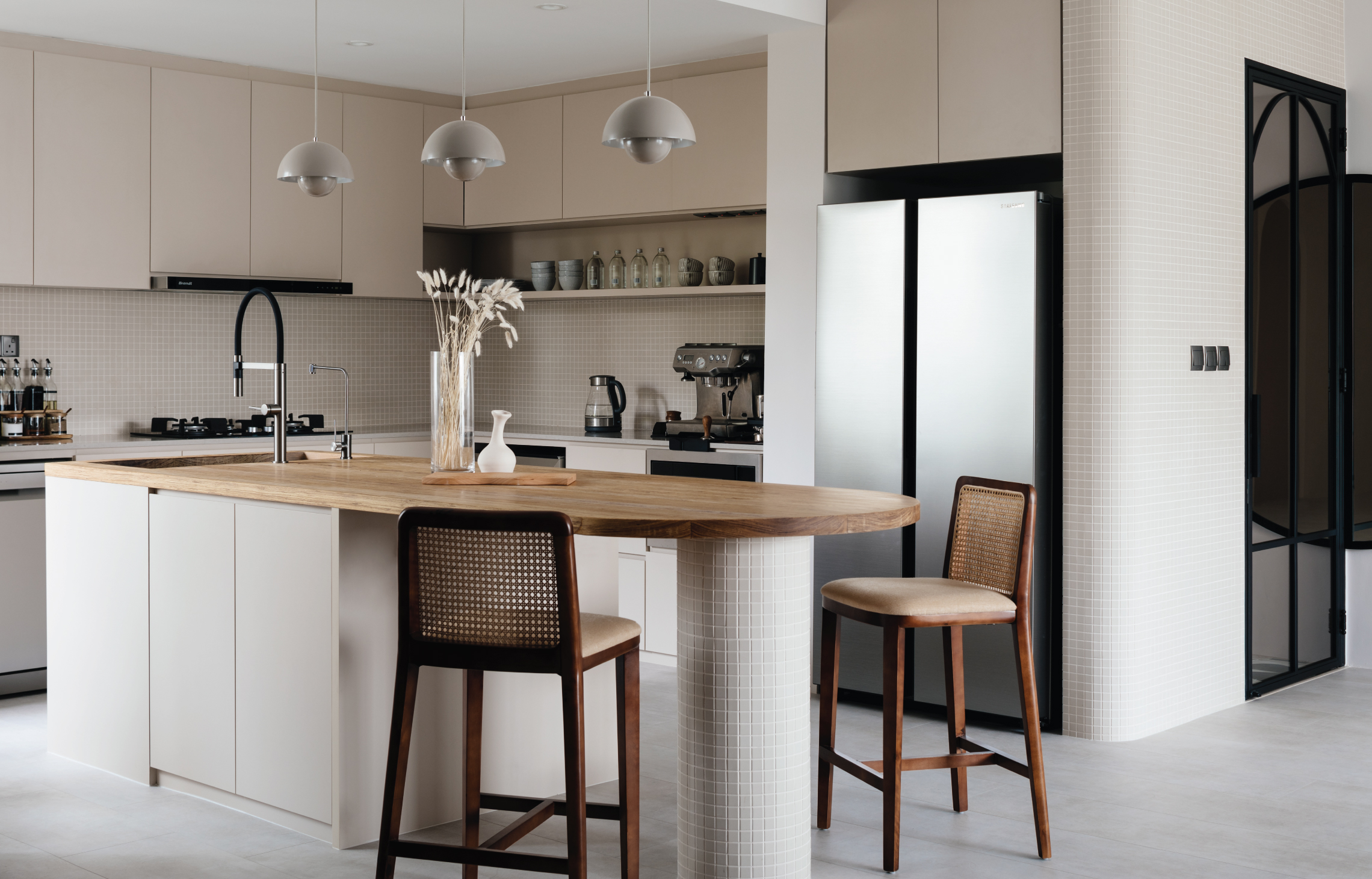 Onewood Counter Top at Residential Kitchen Area